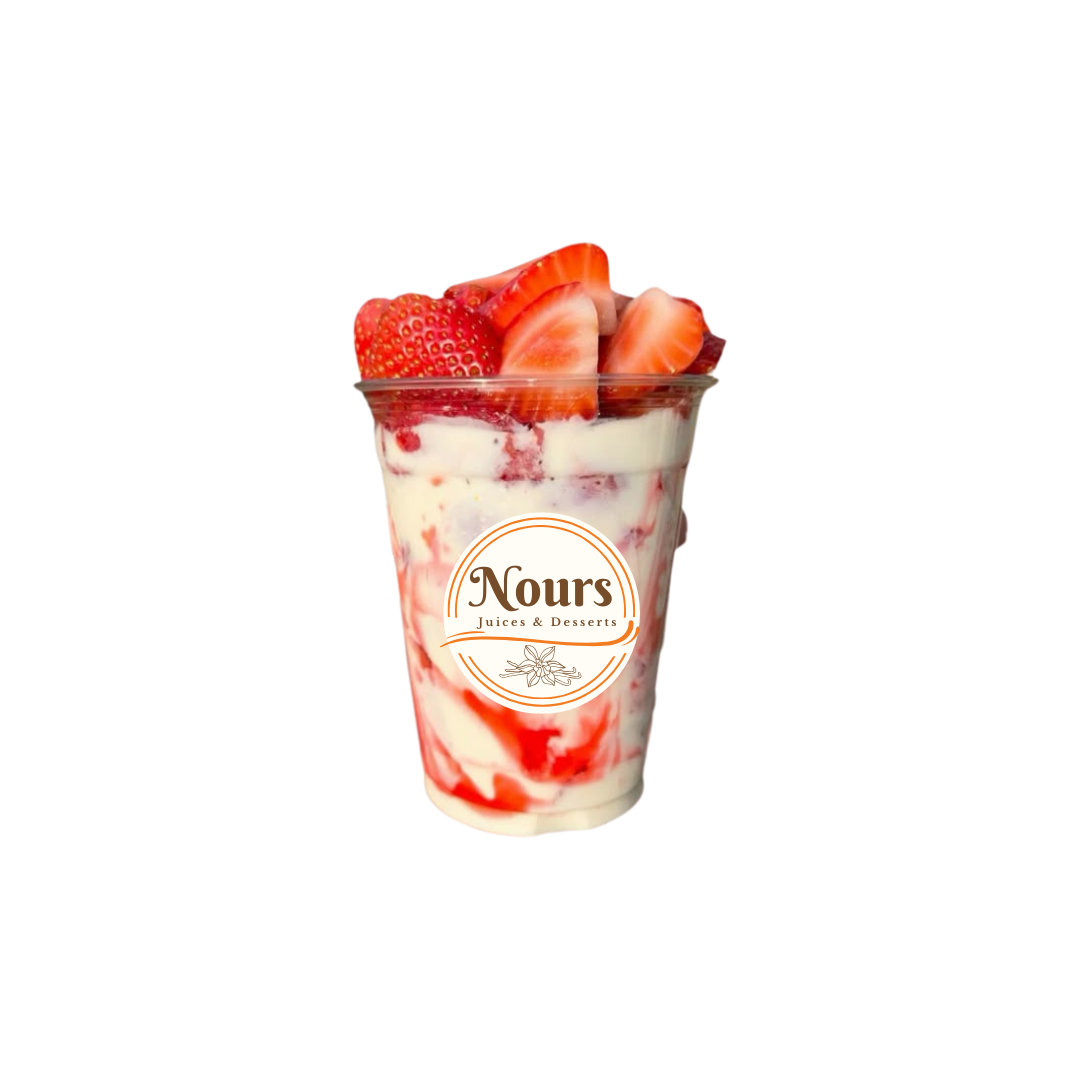 White chocolate strawberry cup